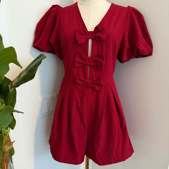 Pants - New adorable red bow romper with puff sleeves